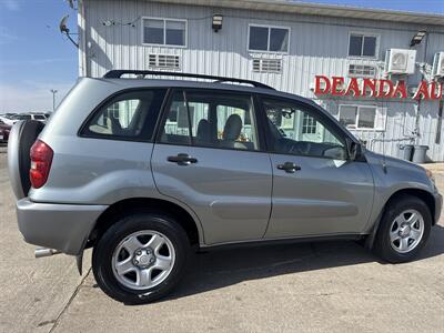 2005 Toyota RAV4   - Photo 8 - South Sioux City, NE 68776