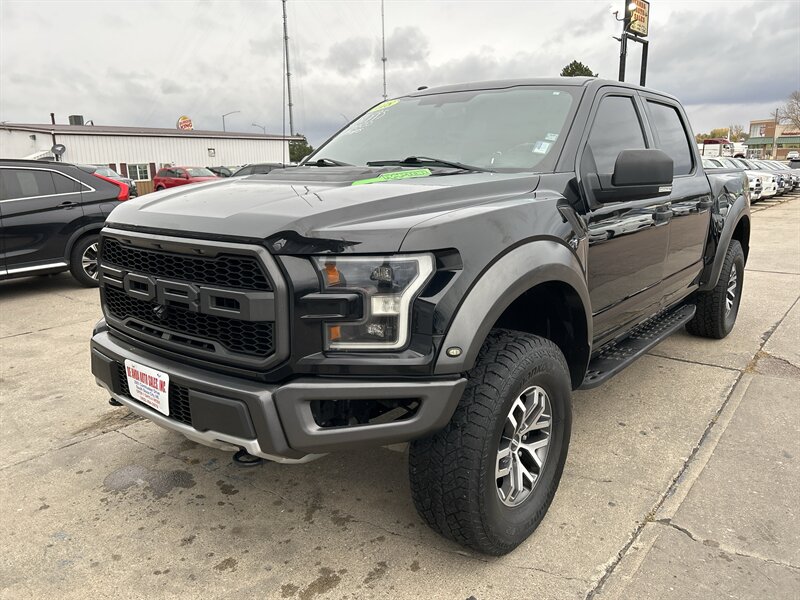 2018 Ford F-150 Raptor   - Photo 1 - South Sioux City, NE 68776