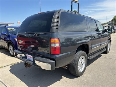 2003 Chevrolet Suburban 1500 LT   - Photo 5 - South Sioux City, NE 68776
