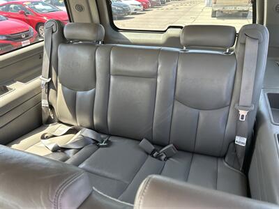 2003 Chevrolet Suburban 1500 LT   - Photo 15 - South Sioux City, NE 68776