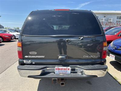 2003 Chevrolet Suburban 1500 LT   - Photo 4 - South Sioux City, NE 68776