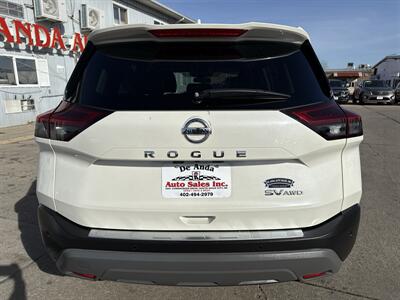 2021 Nissan Rogue SV   - Photo 6 - South Sioux City, NE 68776