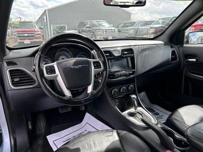 2012 Chrysler 200 Limited   - Photo 13 - South Sioux City, NE 68776