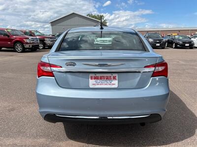 2012 Chrysler 200 Limited   - Photo 4 - South Sioux City, NE 68776