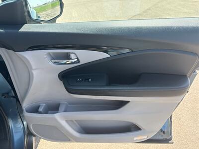 2016 Honda Pilot Touring   - Photo 24 - South Sioux City, NE 68776
