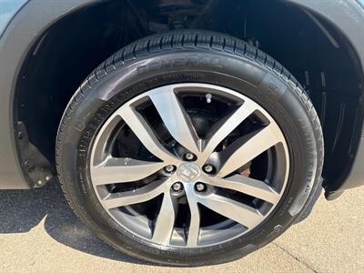 2016 Honda Pilot Touring   - Photo 13 - South Sioux City, NE 68776