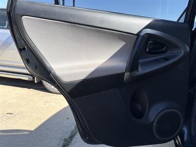 2011 Toyota RAV4   - Photo 17 - South Sioux City, NE 68776