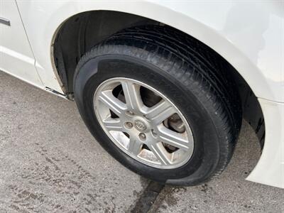 2010 Chrysler Town & Country Touring   - Photo 9 - South Sioux City, NE 68776