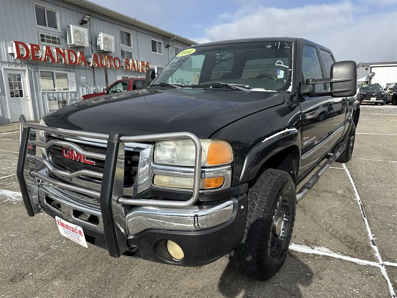 2004 GMC Sierra 2500HD SLE   - Photo 1 - South Sioux City, NE 68776