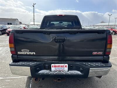2004 GMC Sierra 2500HD SLE   - Photo 6 - South Sioux City, NE 68776