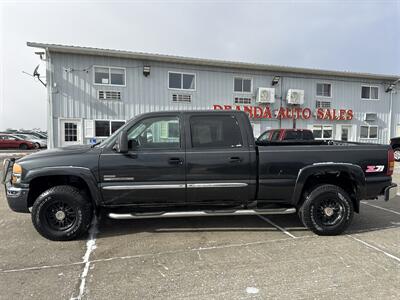 2004 GMC Sierra 2500HD SLE   - Photo 3 - South Sioux City, NE 68776