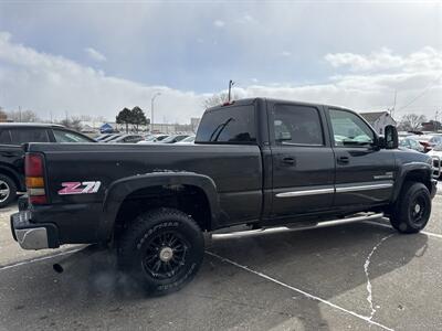 2004 GMC Sierra 2500HD SLE   - Photo 8 - South Sioux City, NE 68776