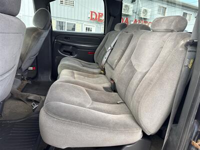 2004 GMC Sierra 2500HD SLE   - Photo 15 - South Sioux City, NE 68776