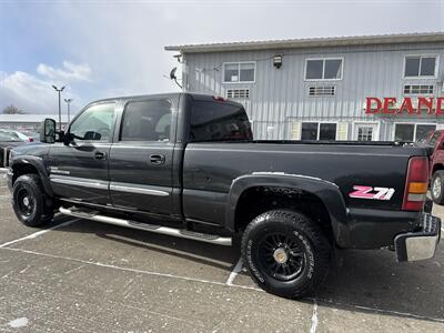 2004 GMC Sierra 2500HD SLE   - Photo 4 - South Sioux City, NE 68776