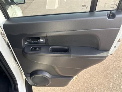 2011 Jeep Liberty Sport   - Photo 18 - South Sioux City, NE 68776
