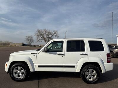 2011 Jeep Liberty Sport   - Photo 3 - South Sioux City, NE 68776