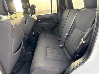2011 Jeep Liberty Sport   - Photo 17 - South Sioux City, NE 68776