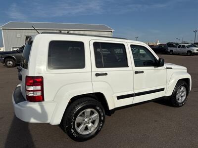 2011 Jeep Liberty Sport   - Photo 8 - South Sioux City, NE 68776