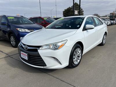 2015 Toyota Camry LE   - Photo 1 - South Sioux City, NE 68776
