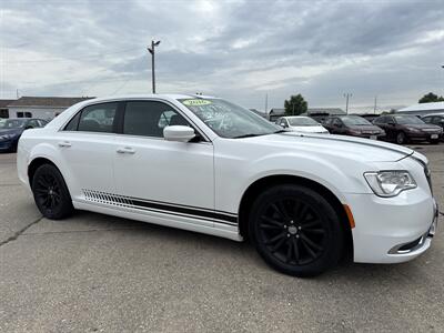 2016 Chrysler 300 Series Limited   - Photo 10 - South Sioux City, NE 68776
