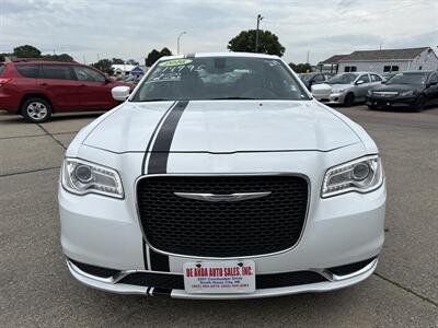 2016 Chrysler 300 Series Limited   - Photo 12 - South Sioux City, NE 68776