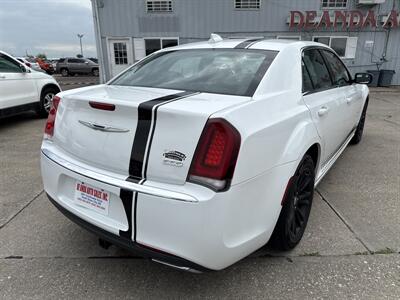 2016 Chrysler 300 Series Limited   - Photo 7 - South Sioux City, NE 68776