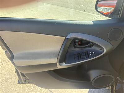 2011 Toyota RAV4   - Photo 17 - South Sioux City, NE 68776