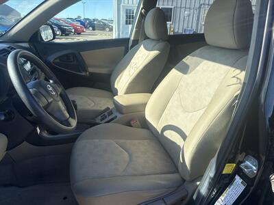 2011 Toyota RAV4   - Photo 18 - South Sioux City, NE 68776
