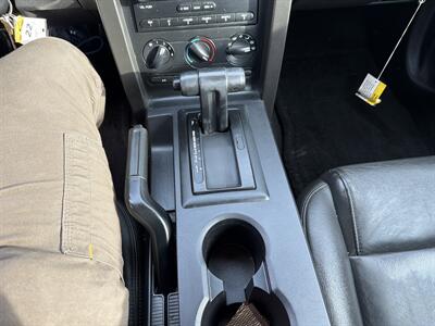 2005 Ford Mustang V6 Deluxe   - Photo 17 - South Sioux City, NE 68776