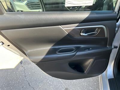 2015 Nissan Altima 2.5 SL   - Photo 14 - South Sioux City, NE 68776
