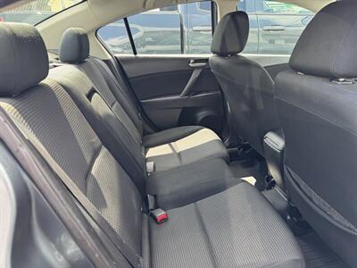 2012 Mazda Mazda3 i Touring   - Photo 19 - Fitchburg, MA 01420