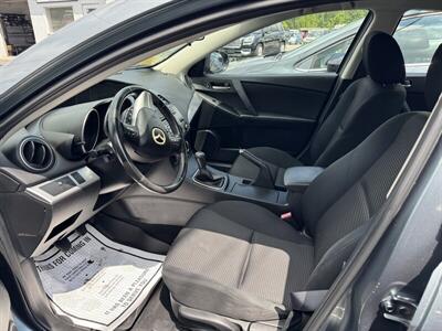 2012 Mazda Mazda3 i Touring   - Photo 2 - Fitchburg, MA 01420