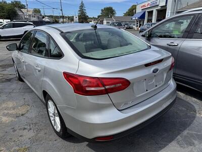 2015 Ford Focus SE   - Photo 4 - Fitchburg, MA 01420