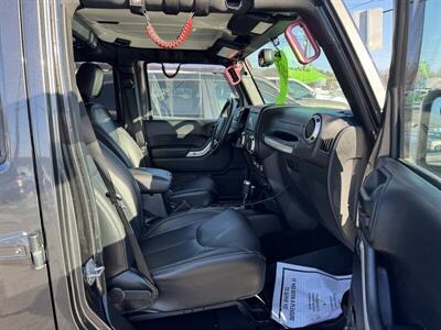 2018 Jeep Wrangler JK Unlimited Rubicon   - Photo 14 - Fitchburg, MA 01420