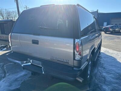 1999 Chevrolet Tahoe LT   - Photo 4 - Fitchburg, MA 01420