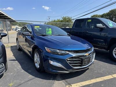 2019 Chevrolet Malibu LS   - Photo 8 - Fitchburg, MA 01420