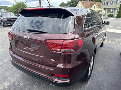 2019 Kia Sorento LX   - Photo 5 - Fitchburg, MA 01420
