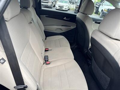 2019 Kia Sorento LX   - Photo 6 - Fitchburg, MA 01420