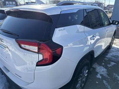 2023 GMC Terrain SLT   - Photo 9 - Fitchburg, MA 01420