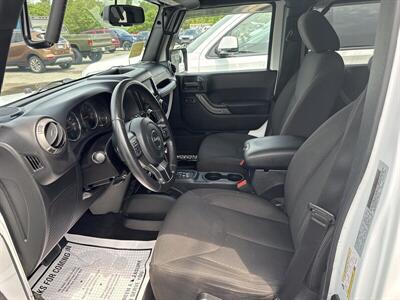 2016 Jeep Wrangler Willys Wheeler   - Photo 2 - Fitchburg, MA 01420