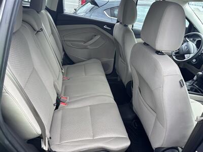 2017 Ford Escape SE   - Photo 6 - Fitchburg, MA 01420