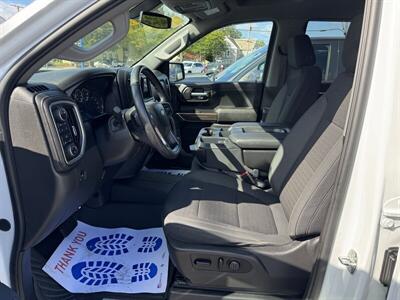 2021 Chevrolet Silverado 1500 LT   - Photo 2 - Fitchburg, MA 01420