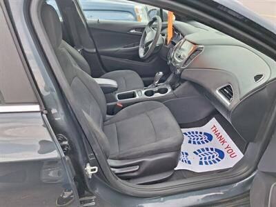 2018 Chevrolet Cruze LT Auto   - Photo 52 - Fitchburg, MA 01420