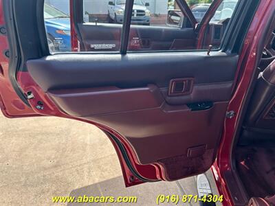 1993 Nissan Pathfinder SE - Photo 9 - Lincoln, CA 95648