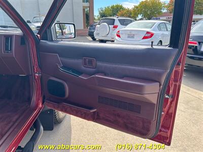 1993 Nissan Pathfinder SE - Photo 12 - Lincoln, CA 95648