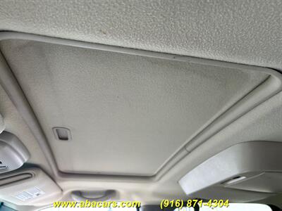 2004 GMC Yukon XL 1500 SLT   - Photo 9 - Lincoln, CA 95648
