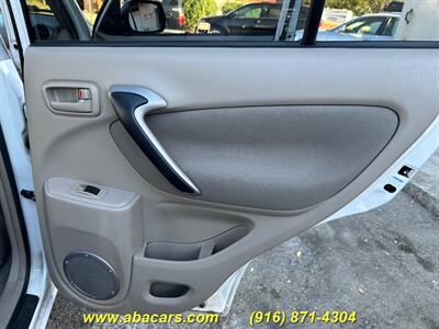 2002 Toyota RAV4   - Photo 9 - Lincoln, CA 95648