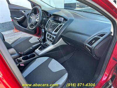 2012 Ford Focus SE   - Photo 16 - Lincoln, CA 95648