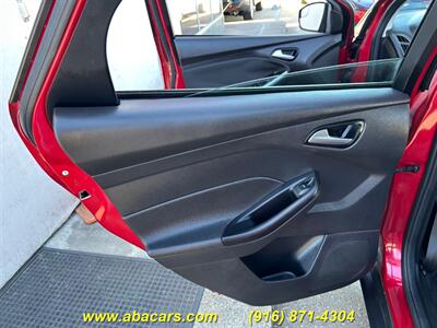 2012 Ford Focus SE   - Photo 9 - Lincoln, CA 95648