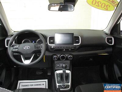 2020 Hyundai VENUE SEL   - Photo 11 - Dartmouth, MA 02748